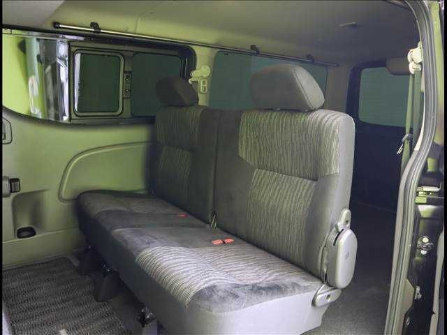 Nissan NV350 Caravan 2020-09 9297-22