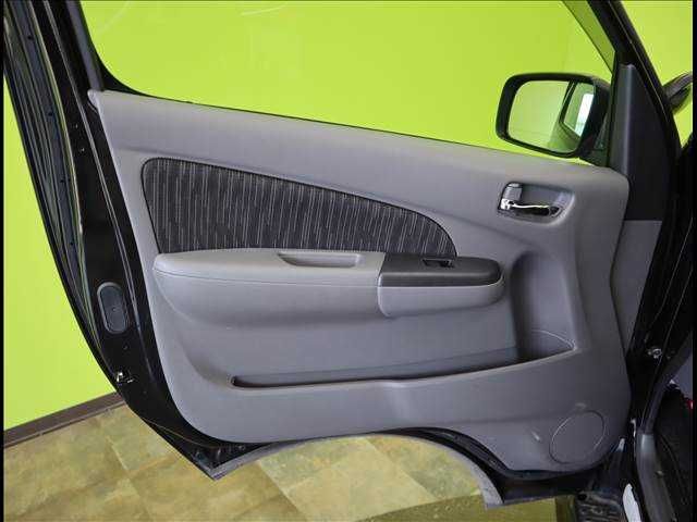 Nissan NV350 Caravan 2020-09 9297-25