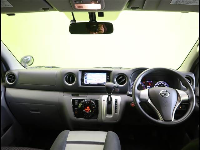 Nissan NV350 Caravan 2020-09 9297-2