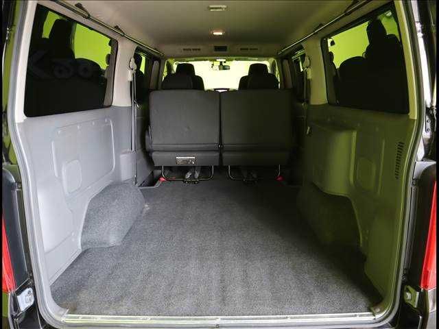 Nissan NV350 Caravan 2020-09 9297-21