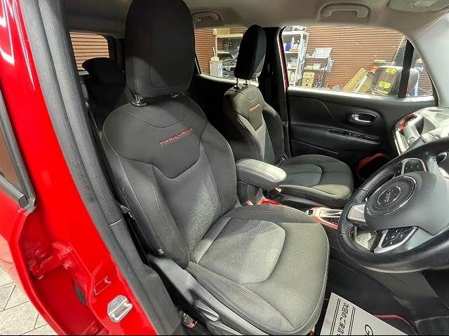 Jeep RENEGADE 2016-09 23632-7