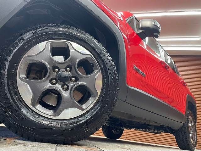 Jeep RENEGADE 2016-09 23632-10