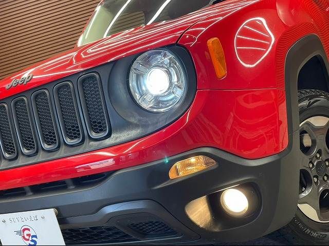 Jeep RENEGADE 2016-09 23632-9