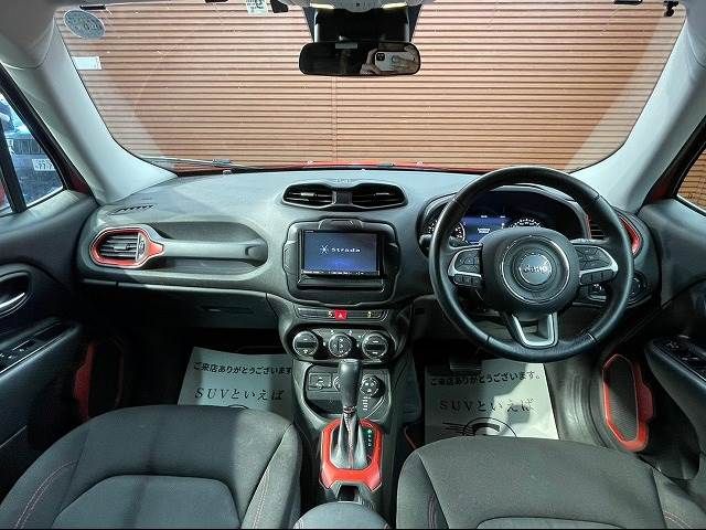 Jeep RENEGADE 2016-09 23632-1