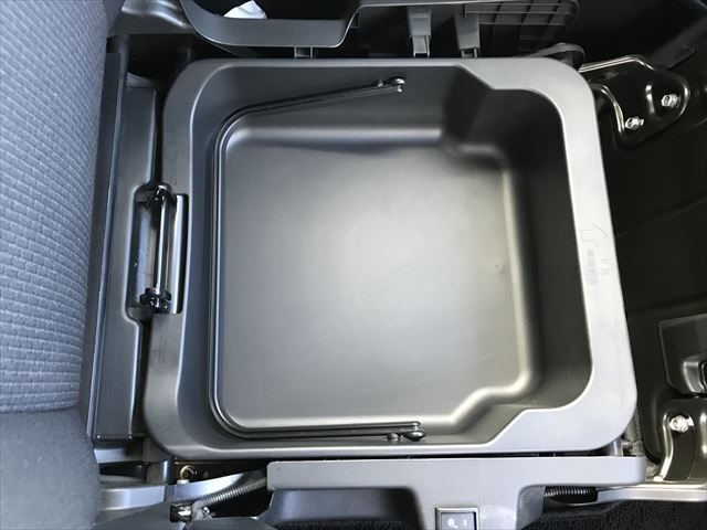Suzuki SOLIO 2019-05 180664-21
