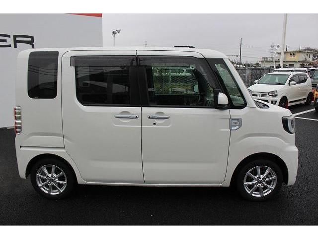 Toyota Pixis Mega 2018-11 193664-2