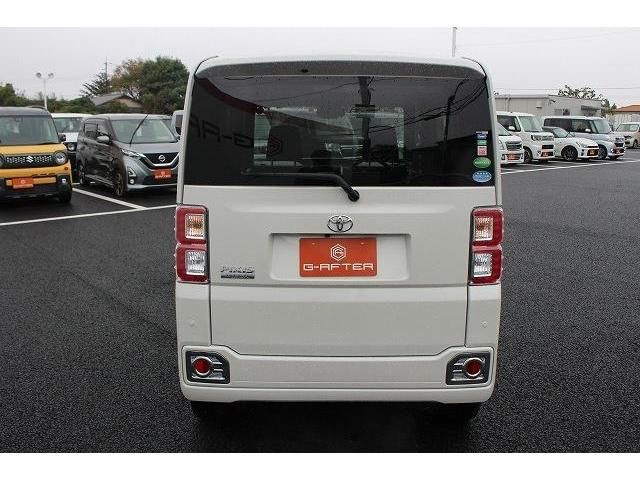 Toyota Pixis Mega 2018-11 193664-3