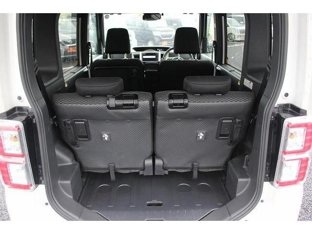 Toyota Pixis Mega 2018-11 193664-9