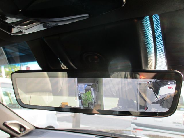Toyota HARRIER 2021-03 16776-27