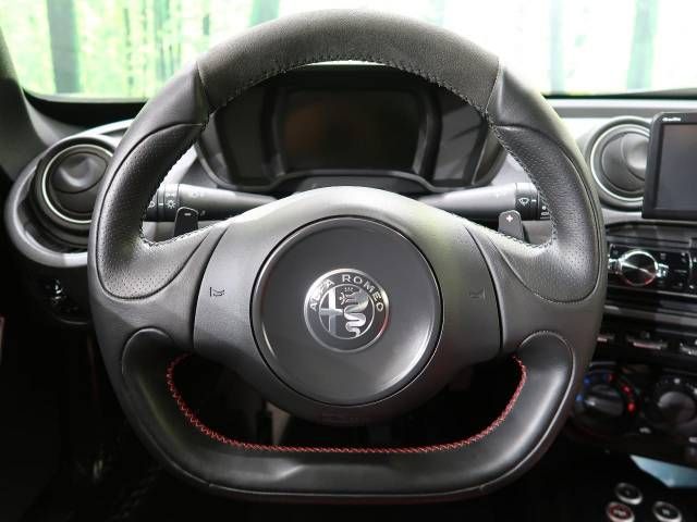 ALFA ROMEO 4C 2019-05 14587-16