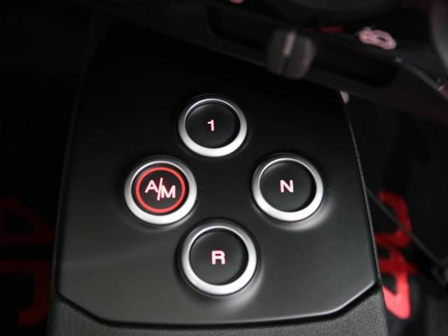 ALFA ROMEO 4C 2019-05 14587-11
