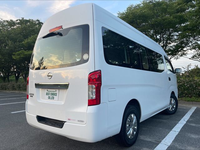 Nissan NV350 Caravan 2013-07 6282-1