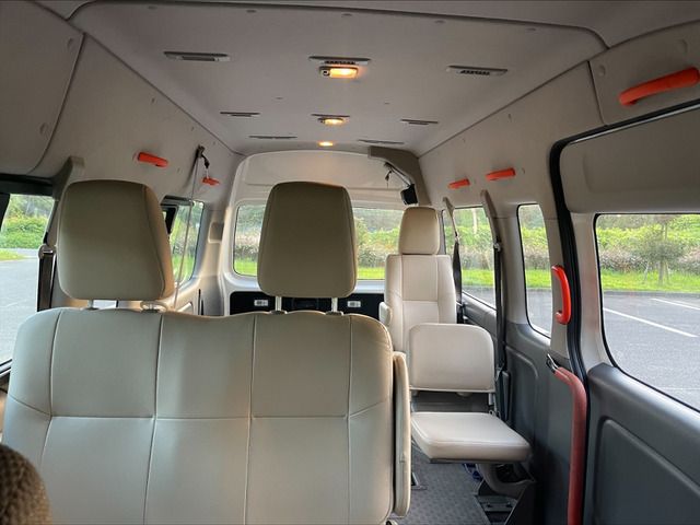 Nissan NV350 Caravan 2013-07 6282-7