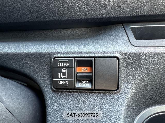 Toyota SIENTA 2016-01 394035-26