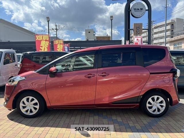 Toyota SIENTA 2016-01 394035-7