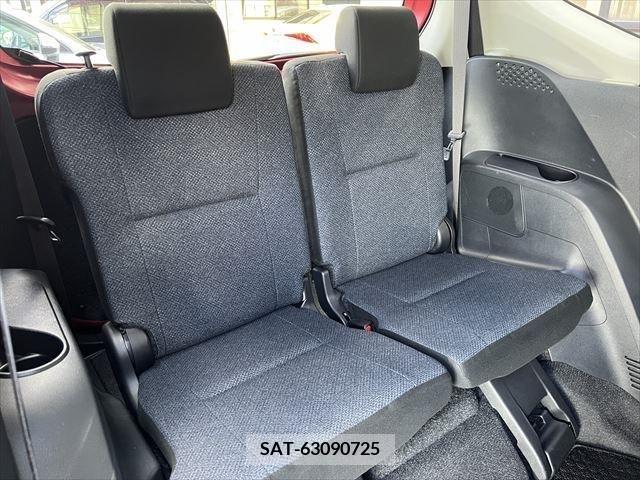 Toyota SIENTA 2016-01 394035-16