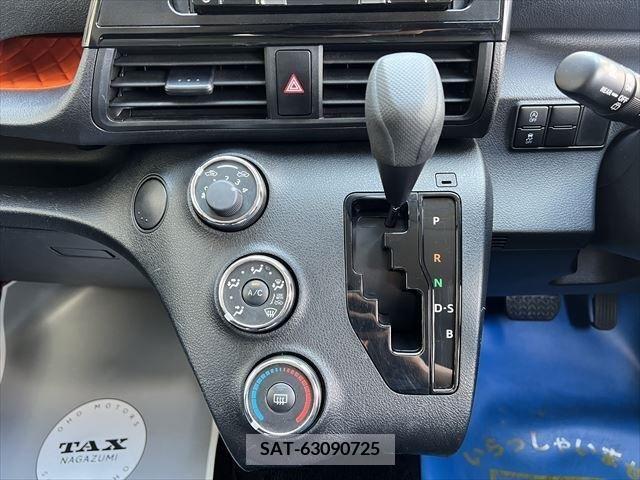 Toyota SIENTA 2016-01 394035-23