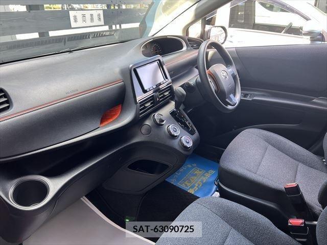 Toyota SIENTA 2016-01 394035-12