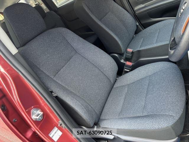 Toyota SIENTA 2016-01 394035-11