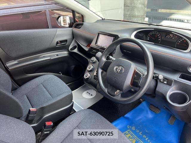Toyota SIENTA 2016-01 394035-10