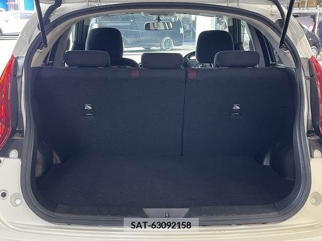 Nissan JUKE 2013-09 384460-12