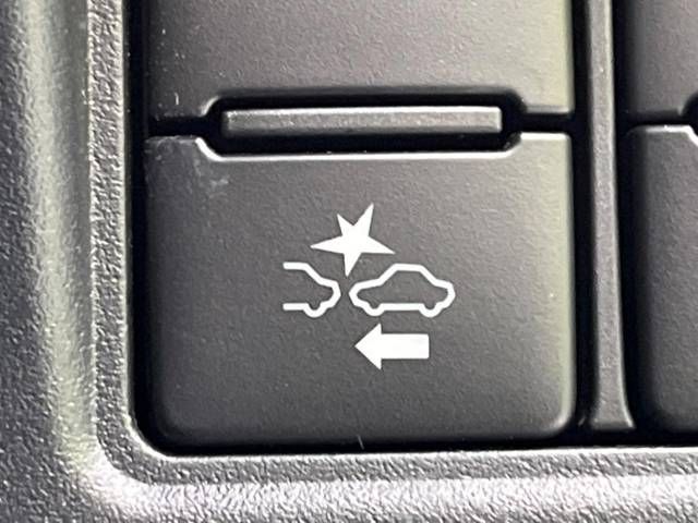 Toyota VOXY 2019-04 9782-4