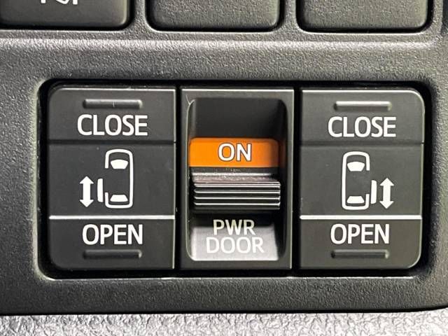 Toyota VOXY 2019-04 9782-3