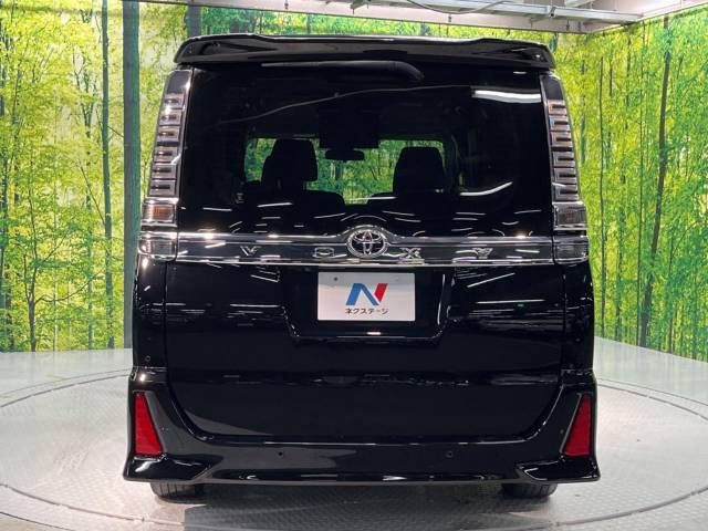 Toyota VOXY 2019-04 9782-16
