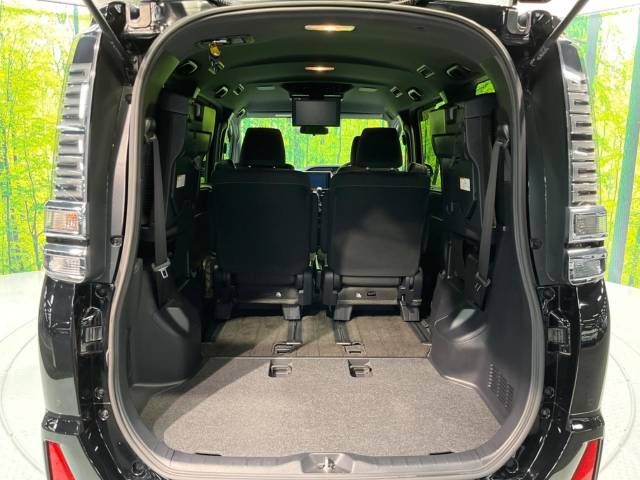 Toyota VOXY 2019-04 9782-11