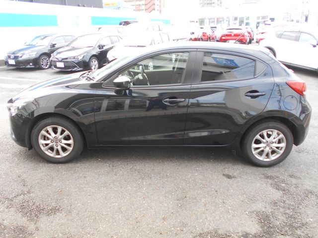 Mazda DEMIO 2016-04 11781-8