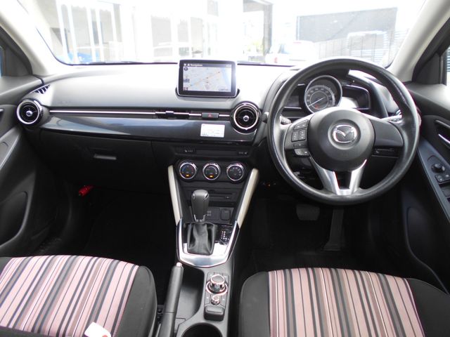 Mazda DEMIO 2016-04 11781-17