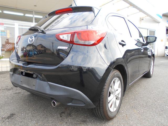 Mazda DEMIO 2016-04 11781-3