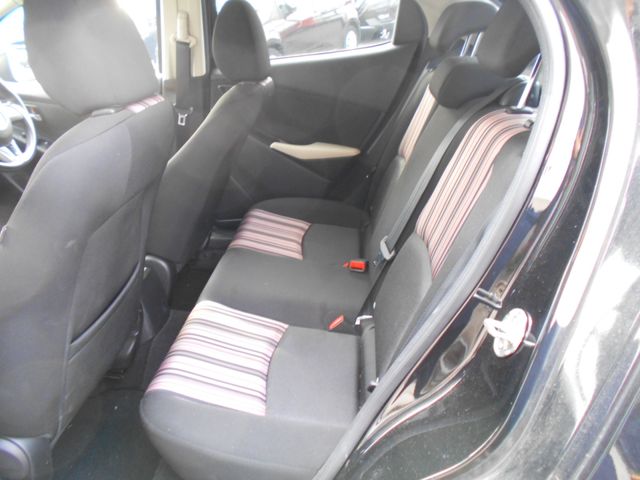 Mazda DEMIO 2016-04 11781-13
