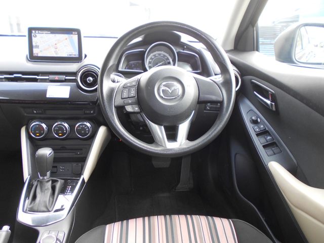 Mazda DEMIO 2016-04 11781-18