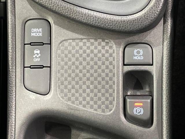 Toyota YARIS CROSS 2023-03 192811-6