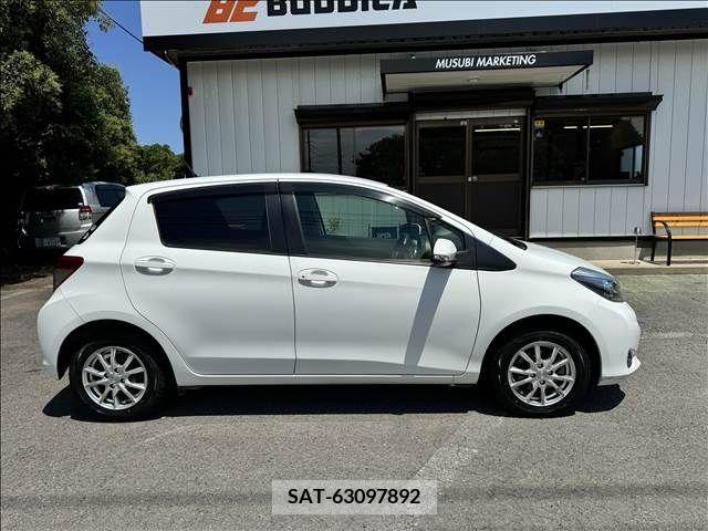 Toyota VITZ 2012-10 351660-6