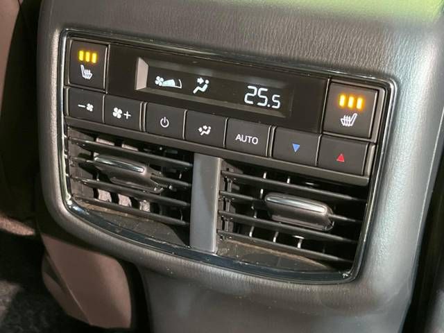 Mazda CX-8 2018-12 20226-8
