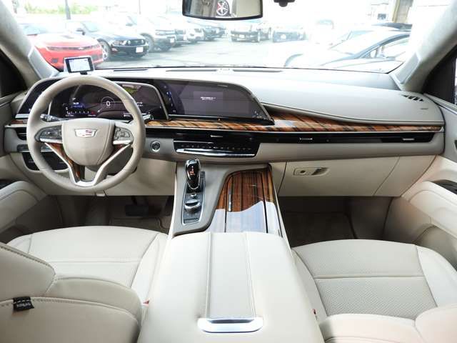 Cadillac ESCALADE 2022-03 22288-4