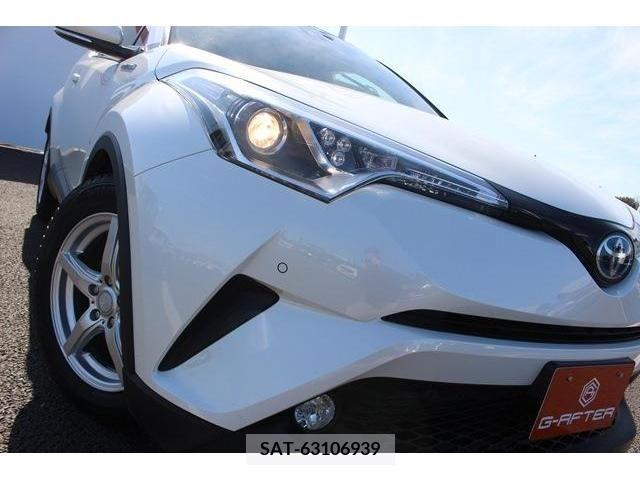 Toyota C-HR 2017-05 220398-9
