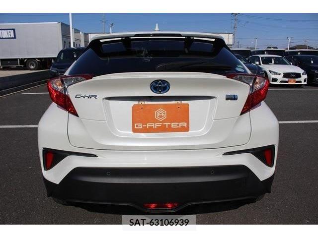 Toyota C-HR 2017-05 220398-7