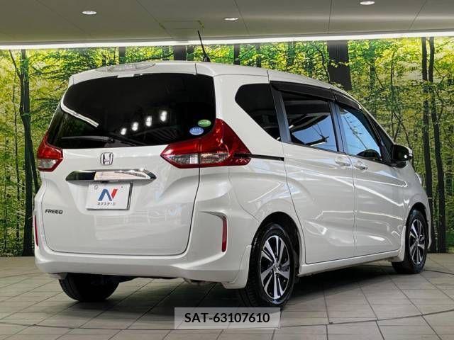 Honda FREED 2017-10 302919-17
