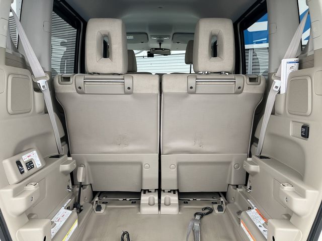 Honda N BOX 2018-04 5914-11