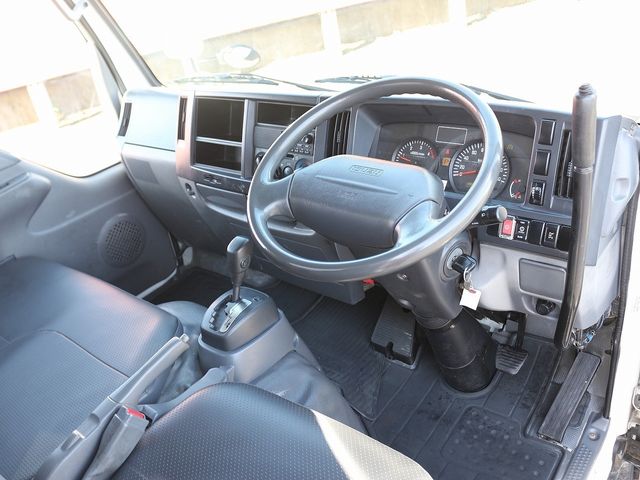 Isuzu ELF TRUCK 2013-08 194599-2
