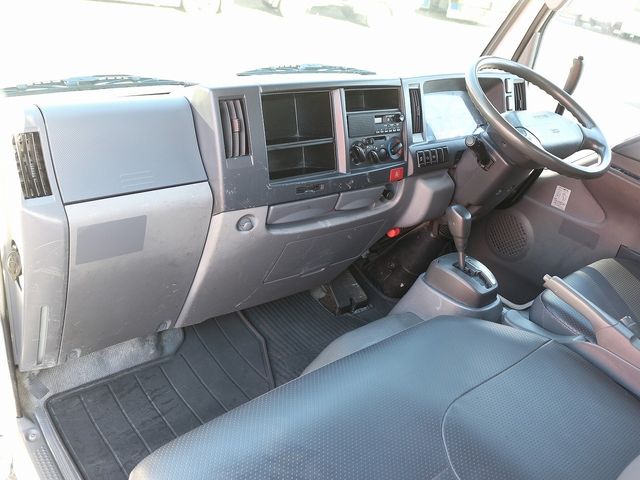 Isuzu ELF TRUCK 2013-08 194599-3