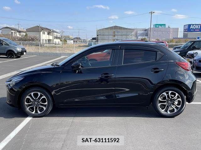 Mazda DEMIO 2015-01 213030-13