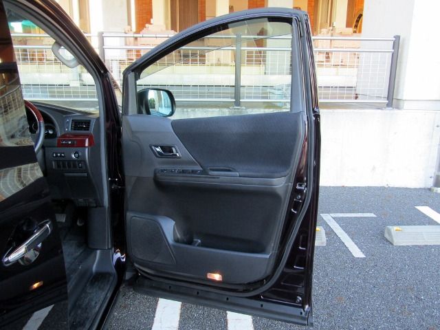 Toyota VELLFIRE 2010-09 181314-17