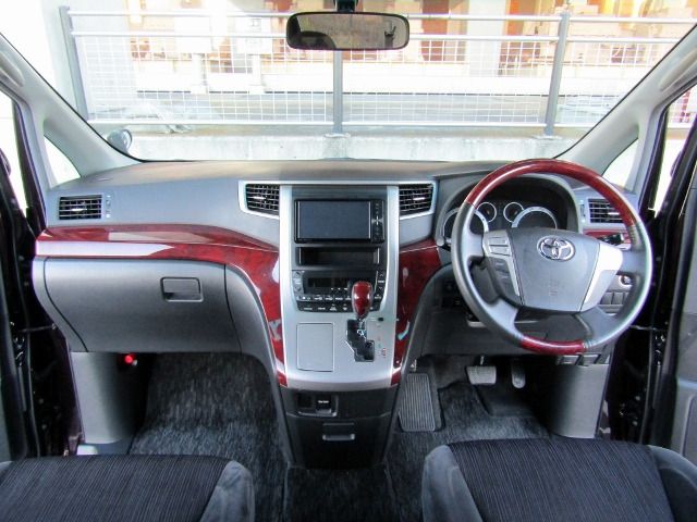 Toyota VELLFIRE 2010-09 181314-8