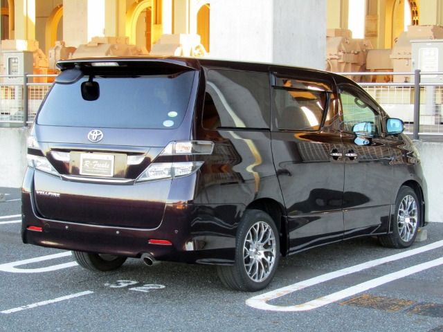 Toyota VELLFIRE 2010-09 181314-3