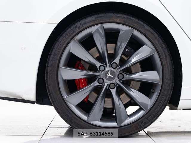 Tesla MODEL S 2017-11 205118-13
