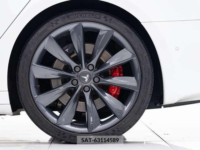 Tesla MODEL S 2017-11 205118-7